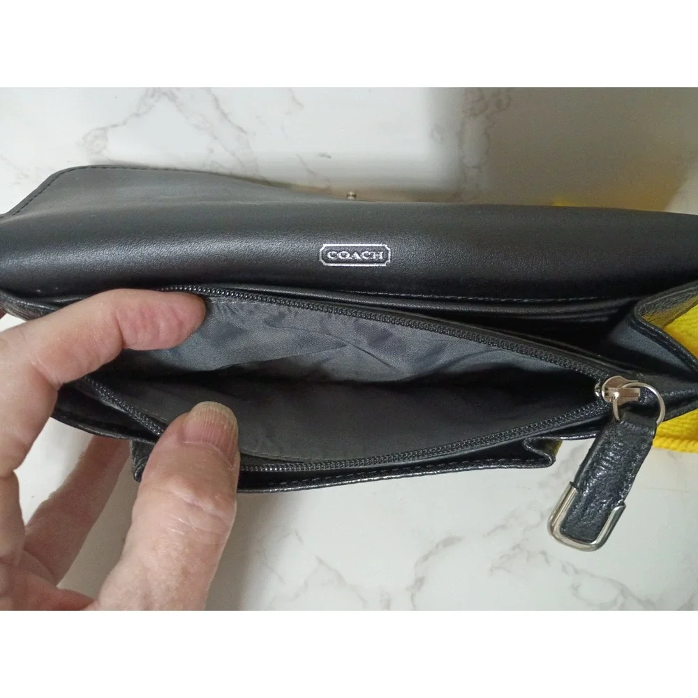 COACH Madison Glitter Python Embossed Black Leather Envelope Wallet - EUC